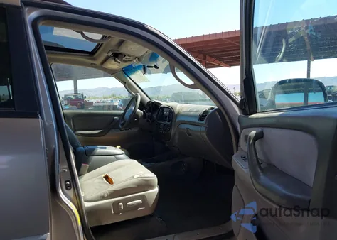 2006 Toyota Sequoia Sr5 V8 z USA, uszkodzony, nr VIN 5TDZT34A16S281511